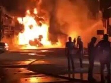 “Ecuador: Pickup truck explosion on bustling street kills one, injures two chilling moments caught on video”