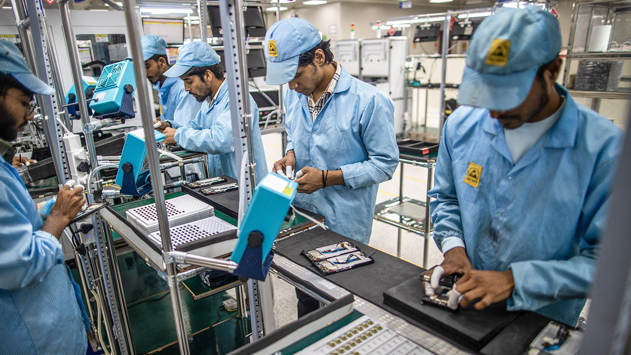 Centre: Electronics Set to Become the World's Largest Manufacturing Sector