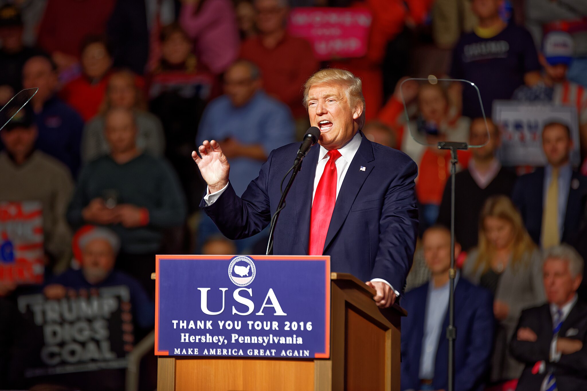 $5,000, Scholarships, Medals: Why Trump Is Encouraging Women to Have More Children