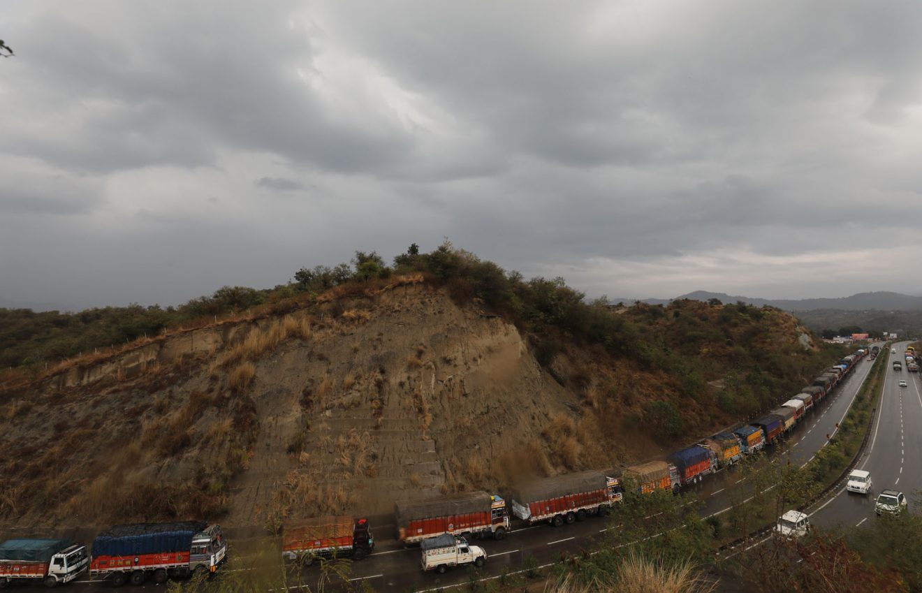 Jammu-Srinagar Route Expected to Resume in 5–6 Days, Says NHAI