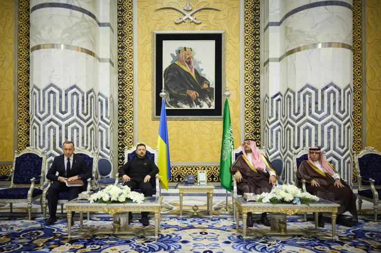 Saudi Crown Prince Affirms Support for Ukraine's Peace Efforts in Meeting with President Zelenskyy