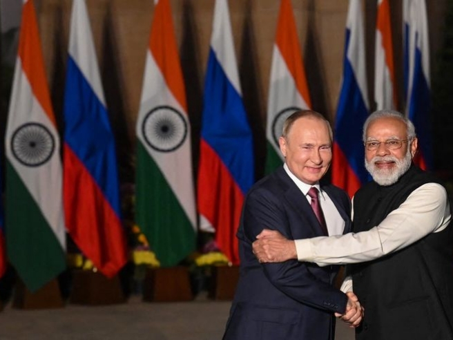 Putin on US Tariffs: Says India Won't Tolerate Humiliation, Praises Modi's Wisdom