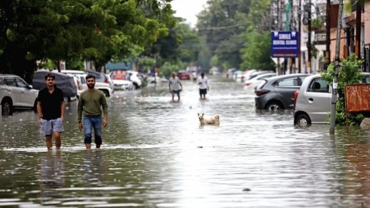 Heavy Rains Keep Flood Like Conditions Across Several Uttar Pradesh Districts