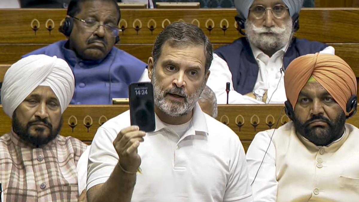 Congress MPs Meet Speaker, Protest Rahul Gandhi''s Denied Opportunity in Lok Sabha