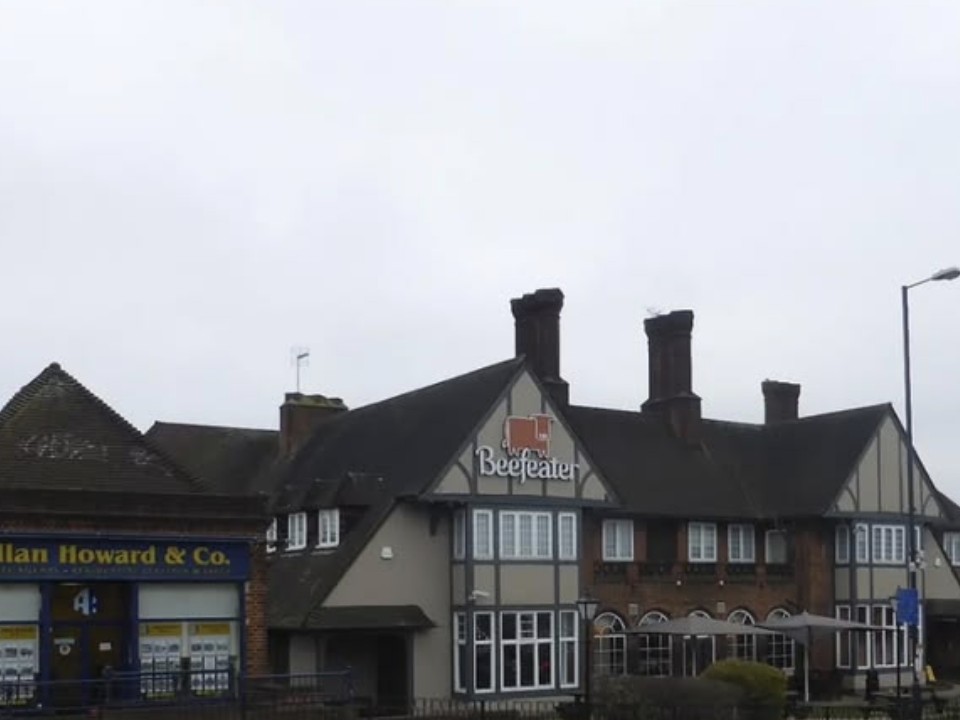Whitbread Closes 106 UK Restaurants as Company Focuses More on Hotels
