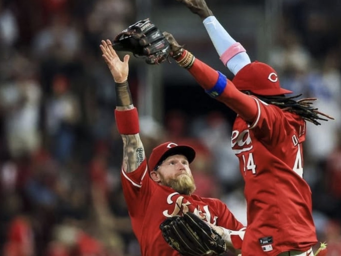 Reds Defeat Dodgers 6 to 2 and Prevent Los Angeles From Clinching NL West