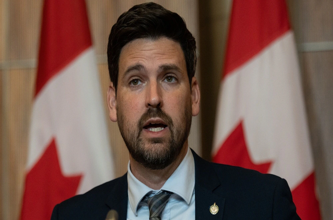 Canada Takes a Significant Step for H-1B Visa Holders, Extending Benefits to Families as Well