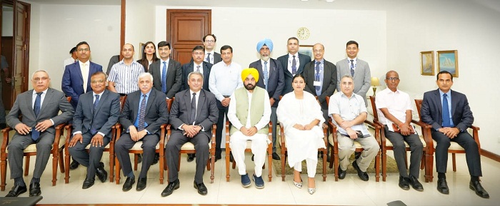 CM HANDS OVER LAND ALLOTMENT LETTER TO TATA STEEL FOR SETTING UP ITS MAIDEN RS 2600 CRORE PLANT AT LUDHIANA