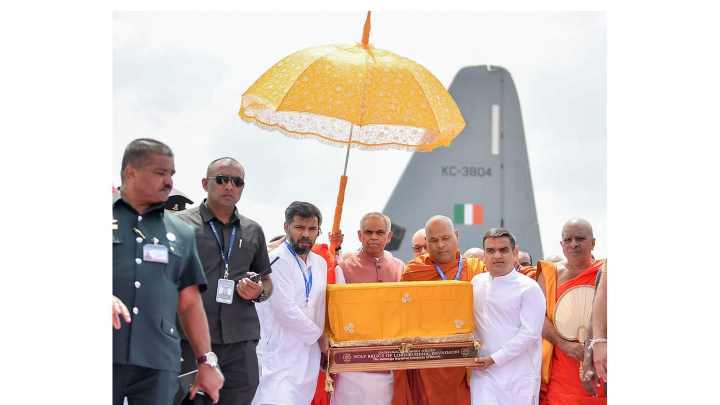 Prime Minister Expresses Appreciation to Sri Lanka’s President for Devnimori Relics Exposition