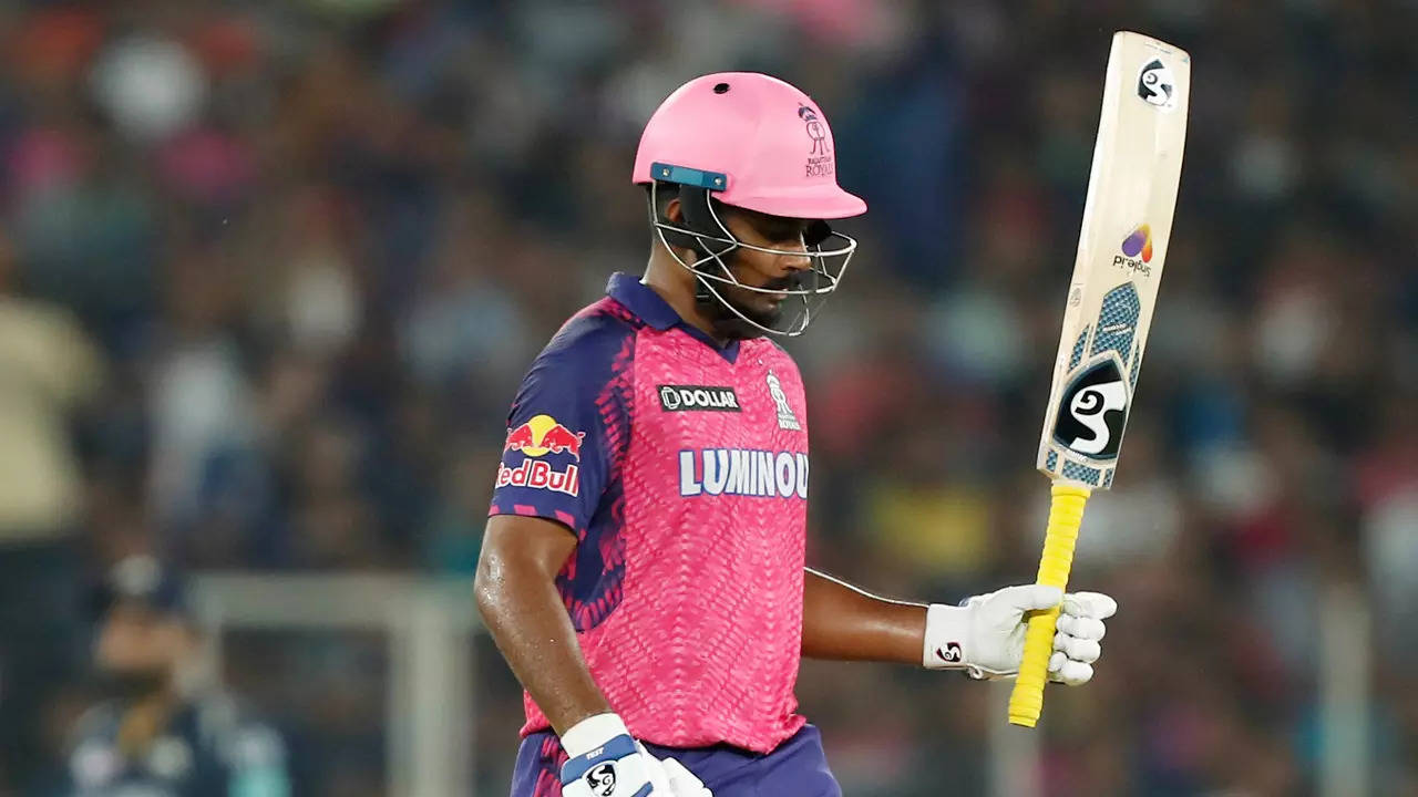 Sanju Samson Forced to Retire Hurt During Match Against Delhi Capitals