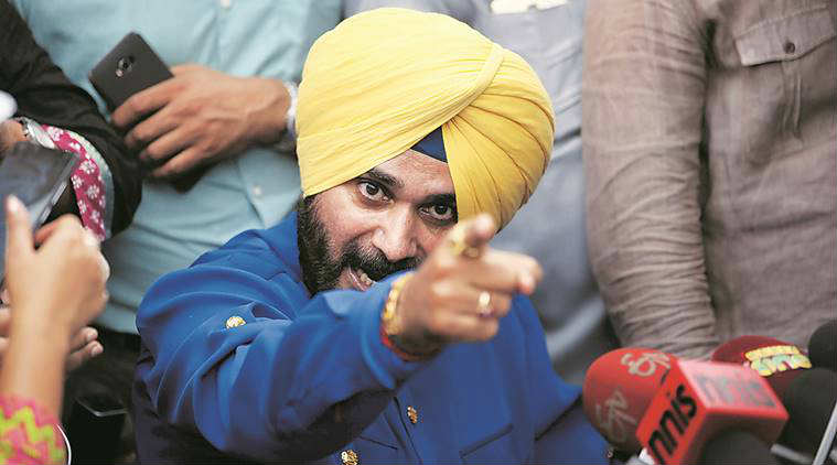 Why Navjot Singh Sidhu's ghar wapsi may bring Congress in a fix?